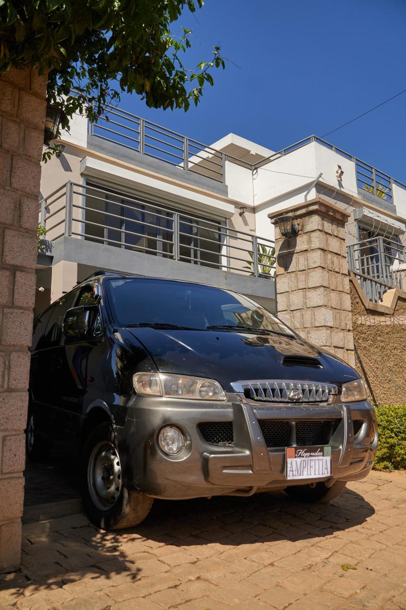 Ampifitia Guest House Antananarivo Exterior foto